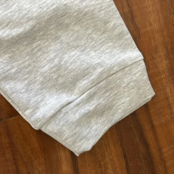 New  LACOSTE SWEATSHIRT - Picture 10 of 16